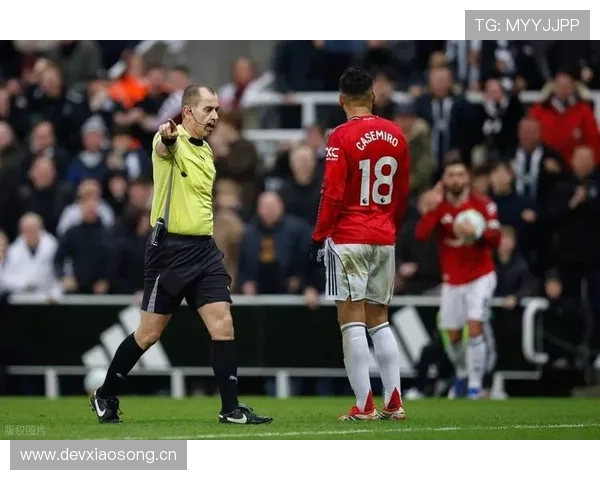 曼联的问题,是球员不行还是体系不行?