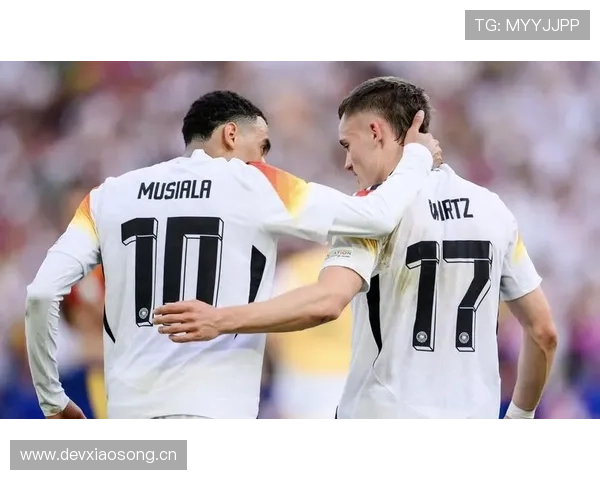 维尔茨与穆西亚拉:组织天赋与战术角色差异解析 维尔茨与穆西亚拉:组织天赋与战术角色差异解析