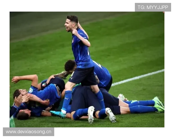 德容vs马尔科·维拉蒂 控球能力差异及战术适配性分析 德容vs马尔科·维拉蒂 控球能力差异及战术适配性分析